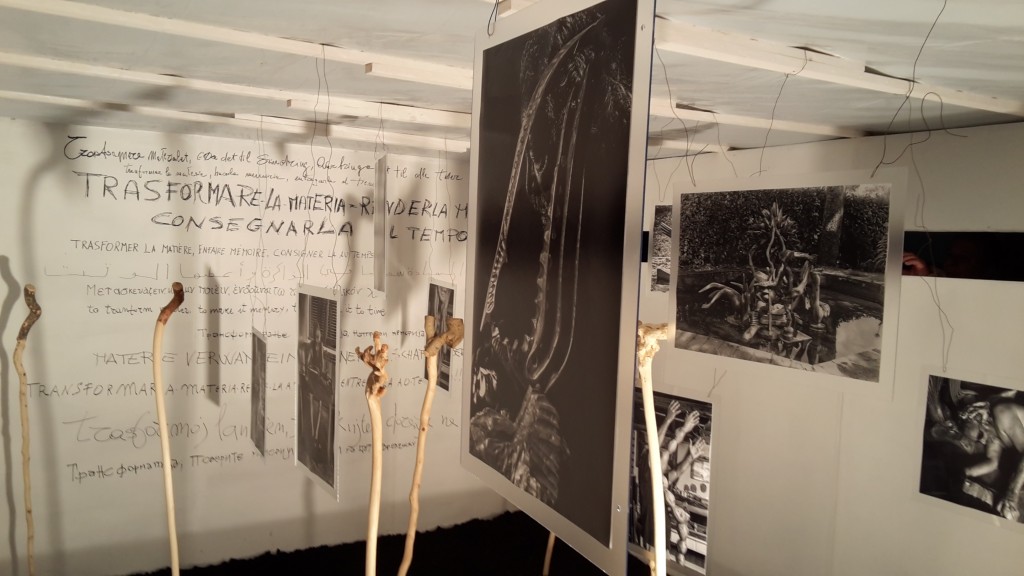 Grande successo per la mostra scultorea e fotografica “Alla fine della notte”