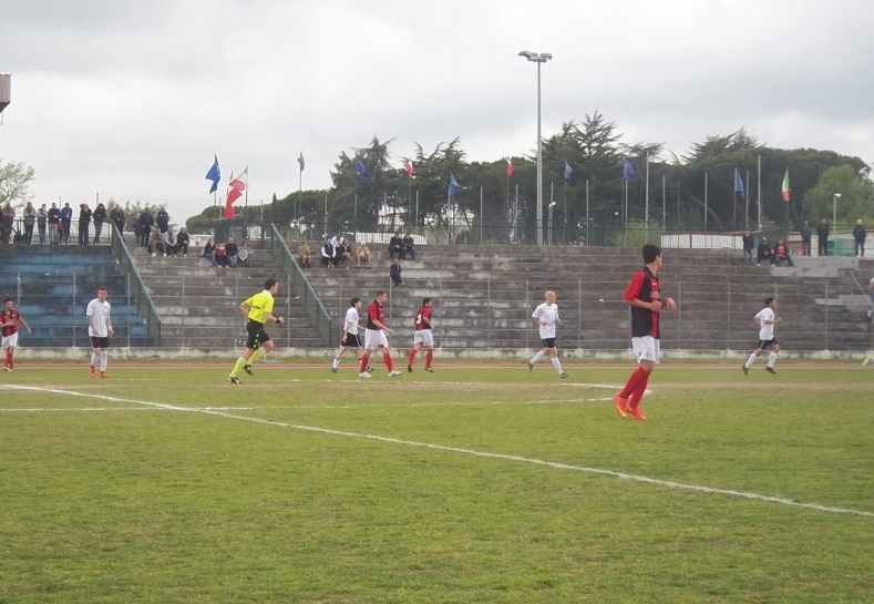 Una rete di Candidi nei minuti finali regala alla Vjs Velletri lo scontro salvezza