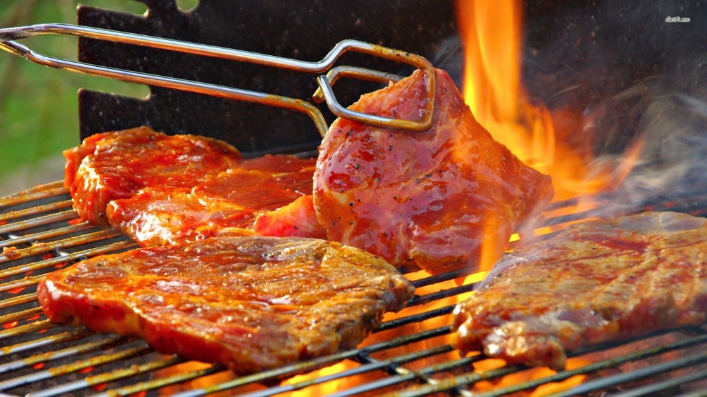 È vero che il cibo cotto alla brace fa male?