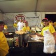 LO STAFF ALLA COTTURA PIZZE- (1)