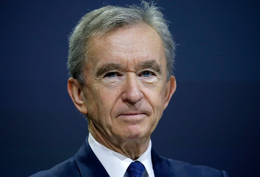 Il lusso continua ad affascinare le menti dei consumatori di tutto il mondo. Ecco la storia del più grande conglomerato di lusso al mondo: LVMH