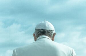 Cos’hanno da dirsi il Papa e Freud? Cos’hanno da dirsi il Papa e Freud - Foto by Nacho Arteaga