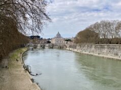 Il vino & il meteo Il meteo influisce su molte cose, anche sulle nostre bottiglie! La temperatura, l'umidità, la luce cambiano la nostra percezione.