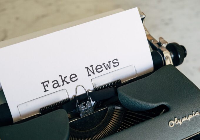 Fake news: un gioco di potere e dimostrazione Joe Biden accusa Facebook ed alcuni utenti della piattaforma di essere valvole di diffusione della disinformazione riguardo ai vaccini.