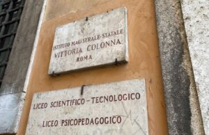 I licei di Roma: intervista a denti stretti La scuola nella sua caratterizzazione geografica come sintomo sociale e ideologia politica in una città storica e profondamente variegata come Roma.