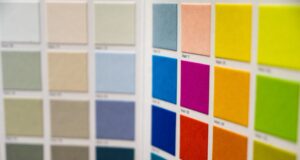 Via libera ai colori: abbinamenti irrinunciabili ia libera ai colori: gli abbinamenti del 2021