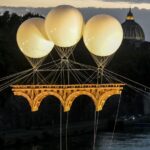 Palazzo Farnese a Roma “squarciato” dallo street artist JR