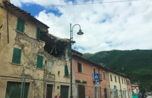 Giuseppina Fattori: simbolo della ri-costruzione San Martino di Fiastra è il paese di origine di Giuseppa Fattori, che il 26 novembre l’avrebbe vista compiere 99 anni. Nonna Peppina veniva chiamata, e la sua figura rappresenta un importante simbolo di resistenza alla costruzione sulle macerie di qualcosa che non si arrende alla contingenza.