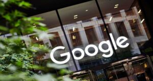 Lavoro da remoto? Google punta 1 miliardo sugli uffici Google prepara il rientro in ufficio per i suoi dipendenti, sborsando 1 miliardo di dollari per l'acquisto di alcuni grattacieli nel centro di Londra.