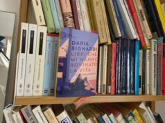 Libri che mi hanno rovinato la vita e altri amori malinconici Daria Bignardi colpisce ancora! Il nuovo libro in cui racconta l’evoluzione che il dolore le ha consentito e come la lettura di un libro si intersechi in una specifica relazione con la fase di vita che attraversa un individuo.
