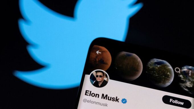 Twitter, avviso dell’UE a Musk: “Elon, ci sono regole” Dopo la conferma dell’acquisto di Twitter da parte di Elon Musk il commissario UE Thierry Breton avverte il CEO di Tesla: "Elon, ci sono regole".